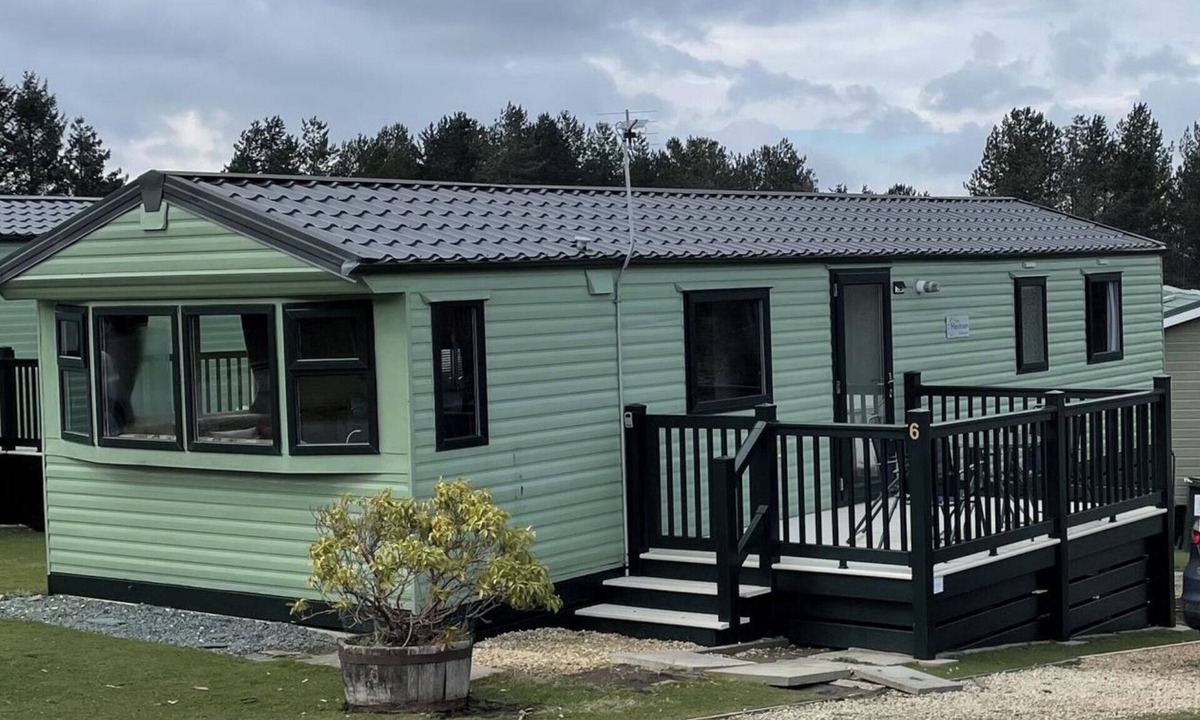 Hexham Cabin | Slaley Forest - Caravan - Sleeps 6 - Pets Allowed