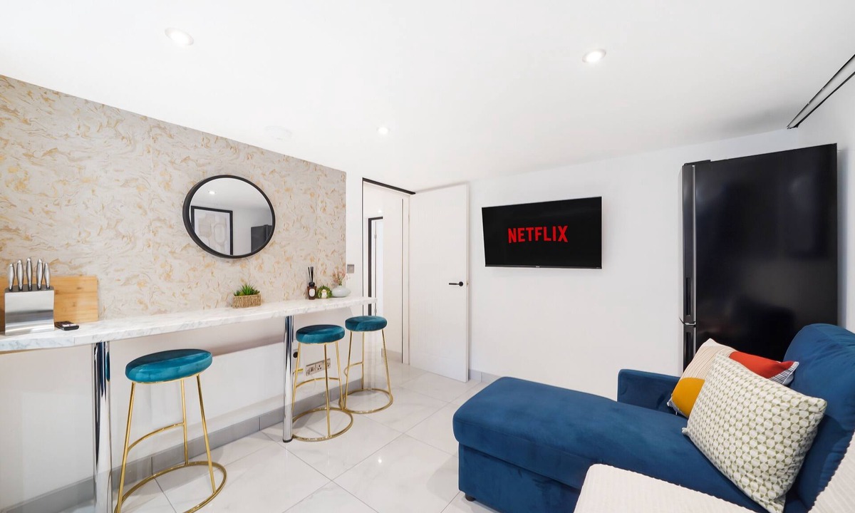 Castleford Apartment | Sleek and Stylish Yorkshire Gem