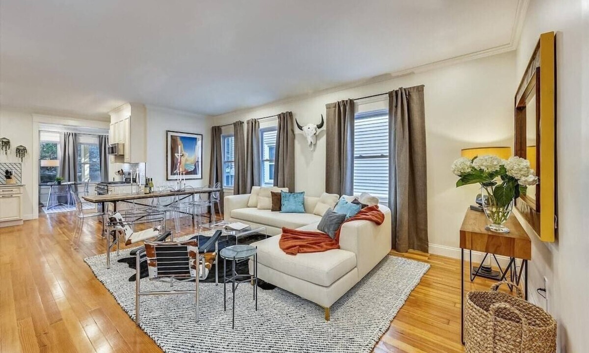 Forest Hills - Woodbourne Condo | Sleek Boston Home | Near T