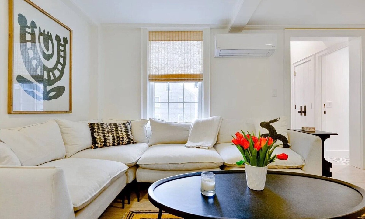 Brant Point Apartment | Sleek Downtown Nantucket Condo