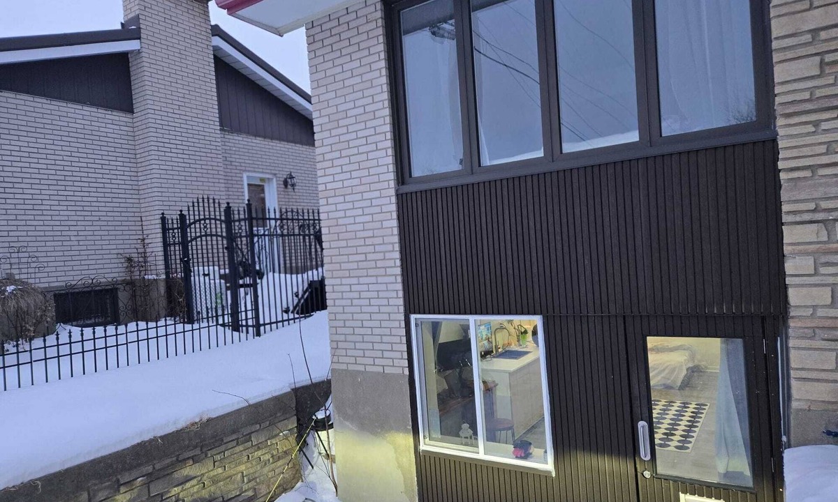 Chateauguay Apartment | Sleek & Modern Studio,Separate Entrance 20 Mints from YUL Airport & downtown