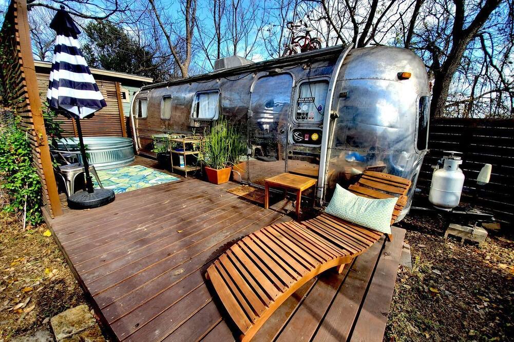 Chestnut House | Sleek Retro Airstream Rental for Glamping for Two near Downtown Austin