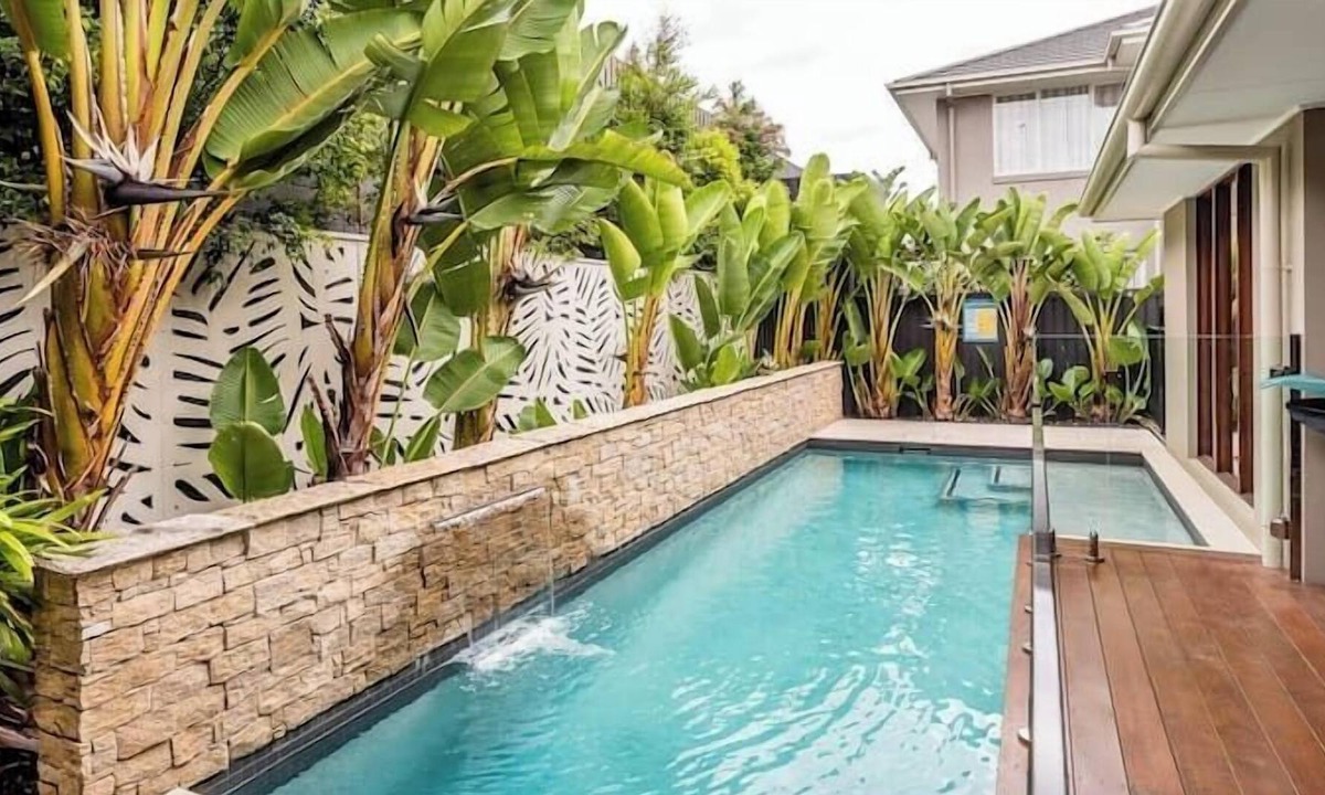 Bridgeman Downs House | Sleek Tropical Oasis - Bridgeman Downs