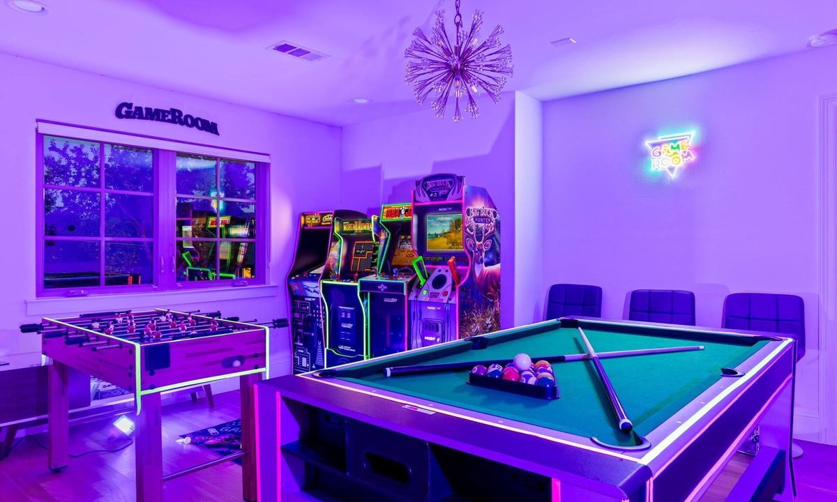 Dallas House | Sleep 16 - FIFA World Cup Base - Arcade - Patio Fun