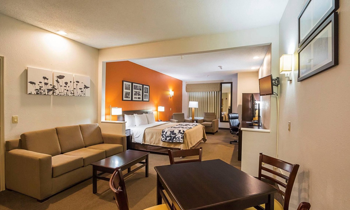 Danville Hotel | Sleep Inn And Suites Danville