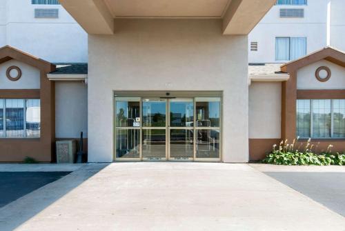 St. Charles Hotel | Sleep Inn Saint Charles North