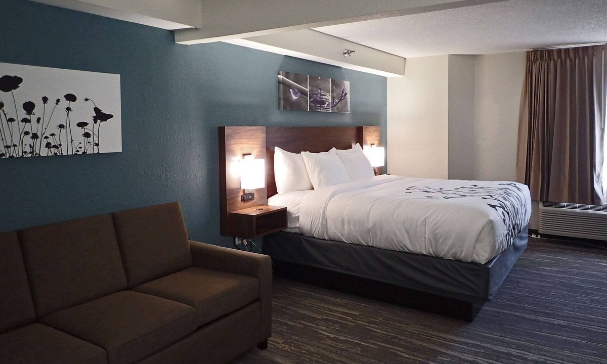 California Hotel | Sleep Inn & Suites California MD