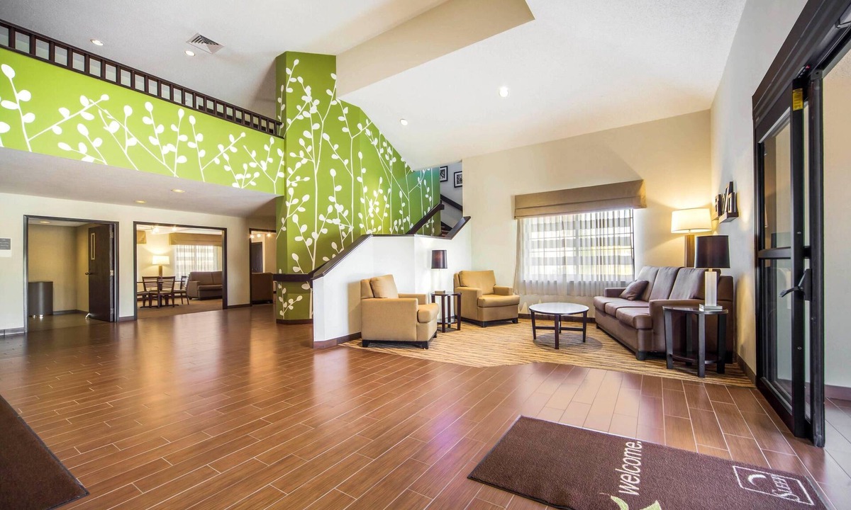 Columbus Hotel | Sleep Inn & Suites Columbus, NE