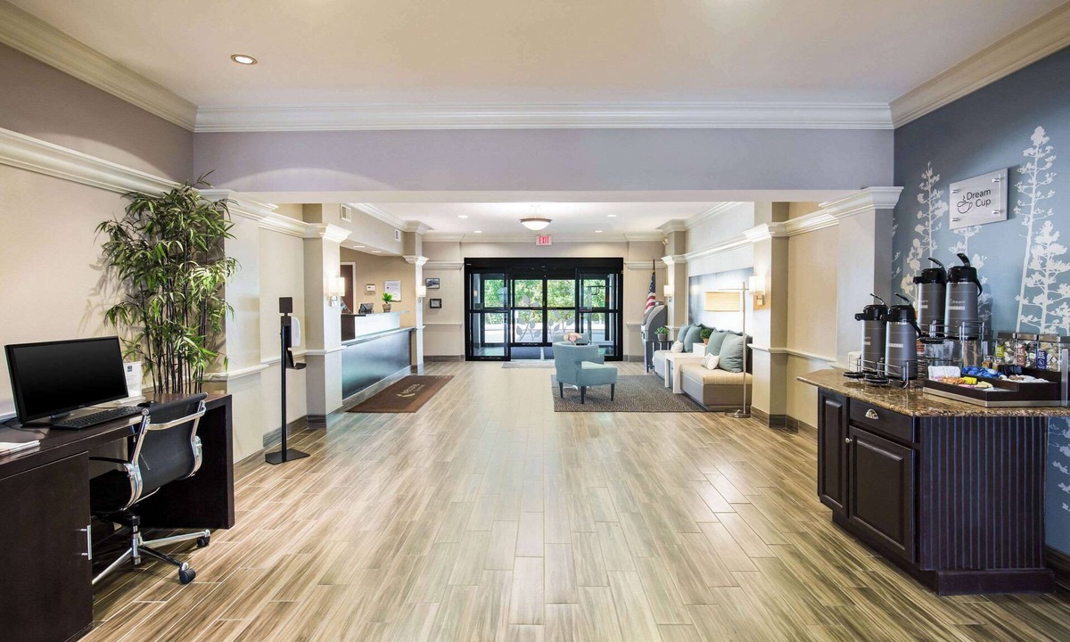 Dunmore Hotel | Sleep Inn & Suites Dunmore