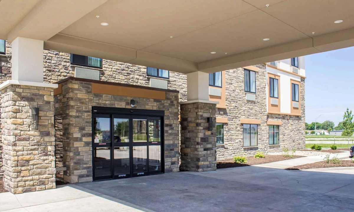 Fort Dodge Hotel | Sleep Inn & Suites Fort Dodge