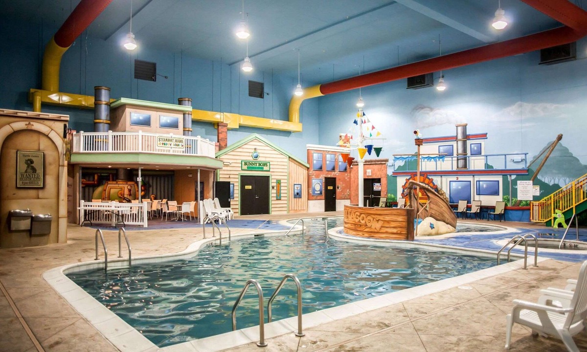 Liberty Hotel | Sleep Inn & Suites Indoor Waterpark