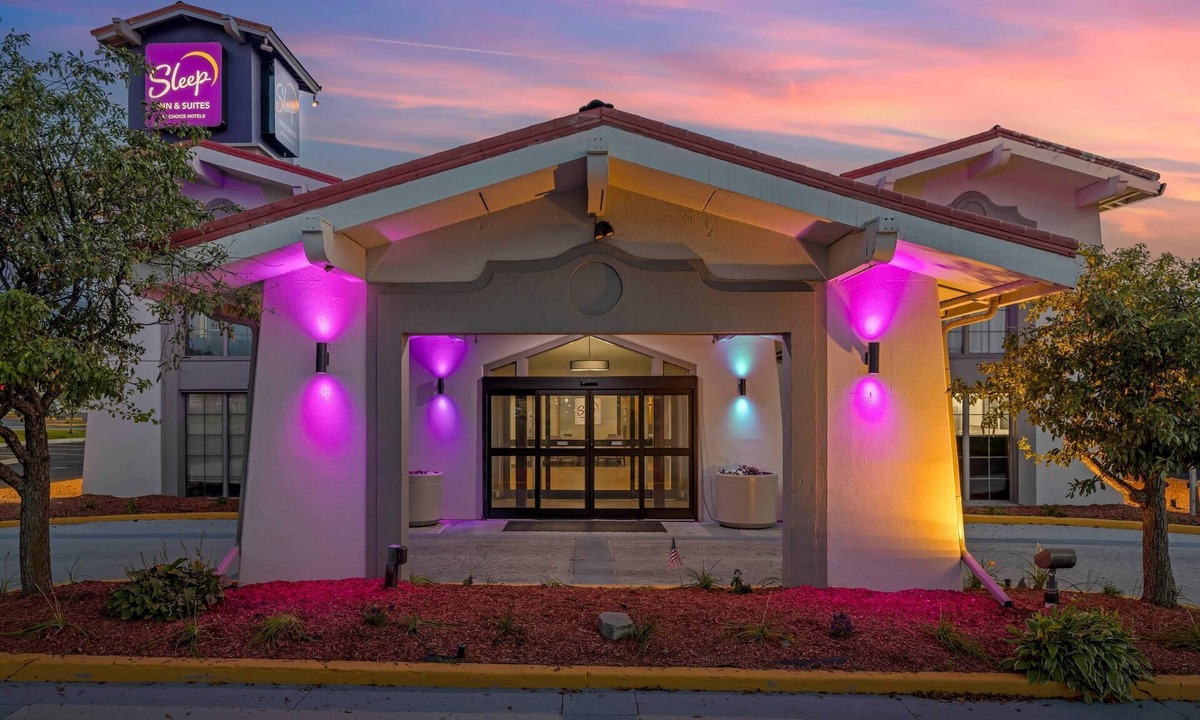 Merrillville Hotel | Sleep Inn & Suites Merrillville