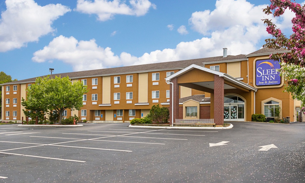 Niantic Hotel | Sleep Inn & Suites Niantic