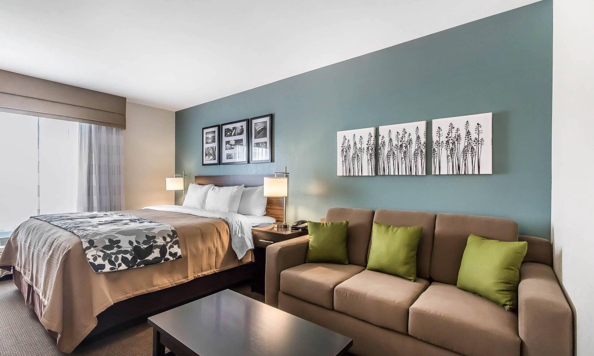 O'Fallon Hotel | Sleep Inn & Suites O'Fallon MO - Technology Drive