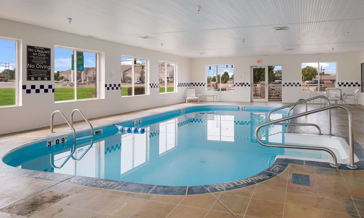 Gypsum Hotel | Sleep Inn & Suites Port Clinton