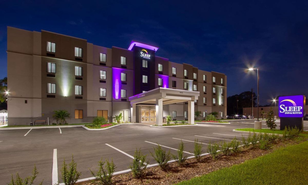 Sun Bay South Hotel | Sleep Inn & Suites Tampa South