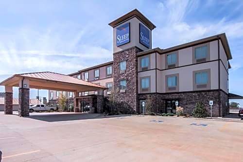 Hennessey Hotel | Sleep Inn & Suites Hennessey North