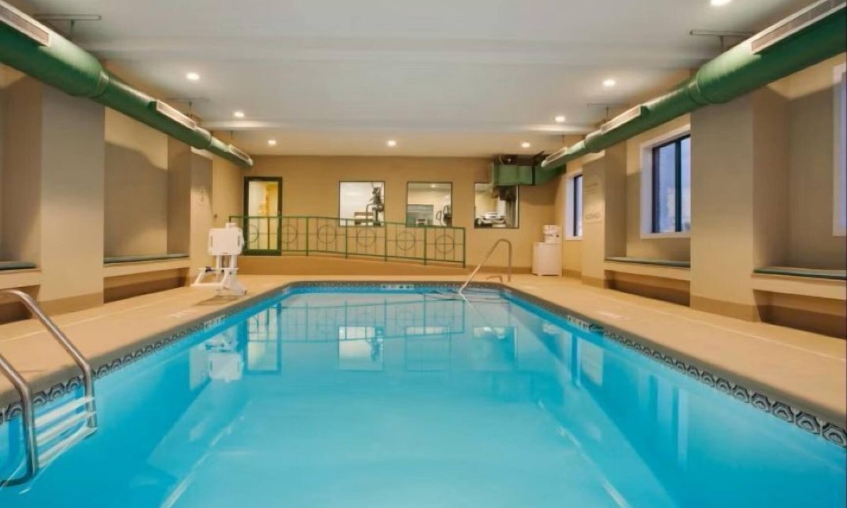 Kalamazoo Hotel | Sleep Inn & Suites