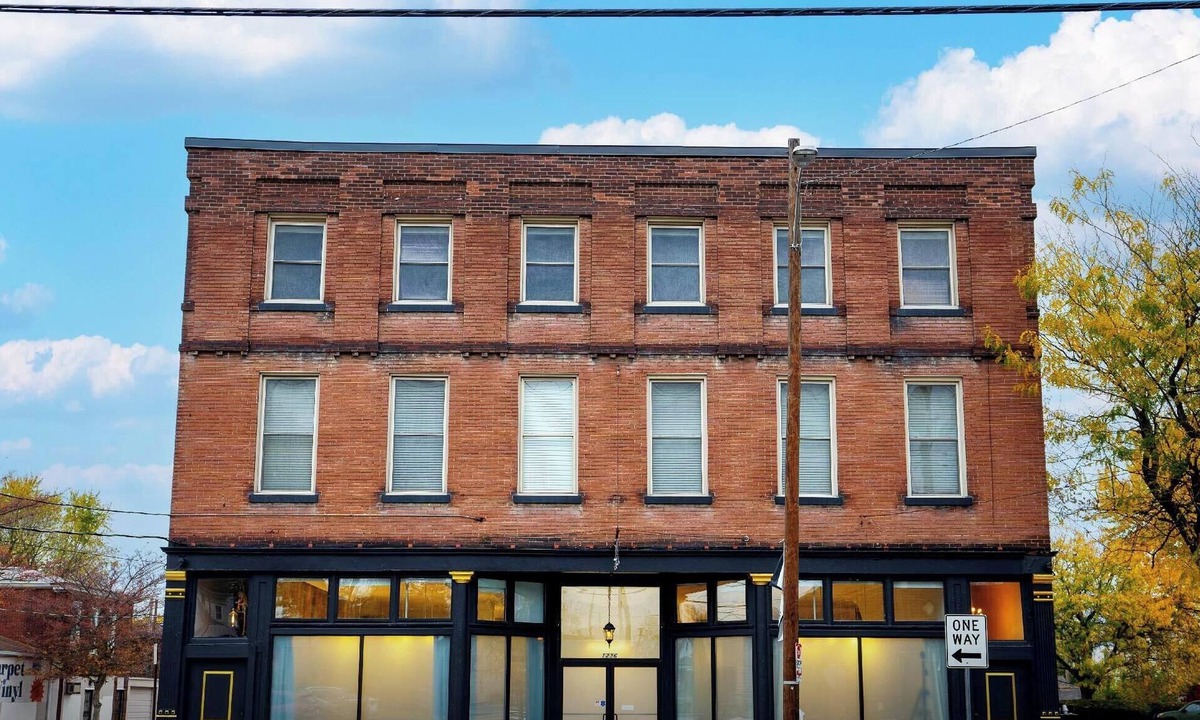 Shelby Park House | Sleep42 21Beds 15BR 10BA Super Stays Guesthouse