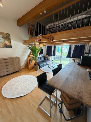 Wolnzach Apartment | Sleeping loft with balcony