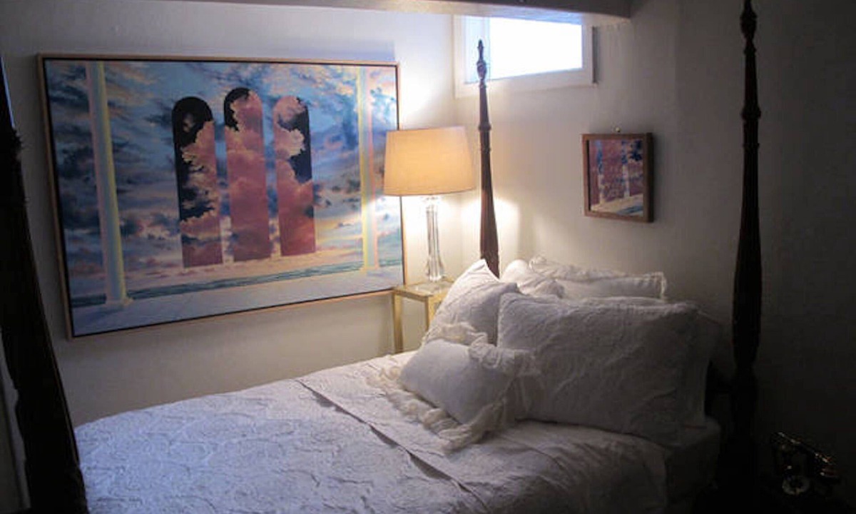 Laurel Park Apartment | Sleeping Studio, Secure & Cute Downtown between Siesta & Lido Beaches
