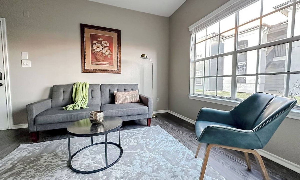 South Side Apartment | Sleepover | Attractive 1BD/1BA+ Gym Corpus Christi