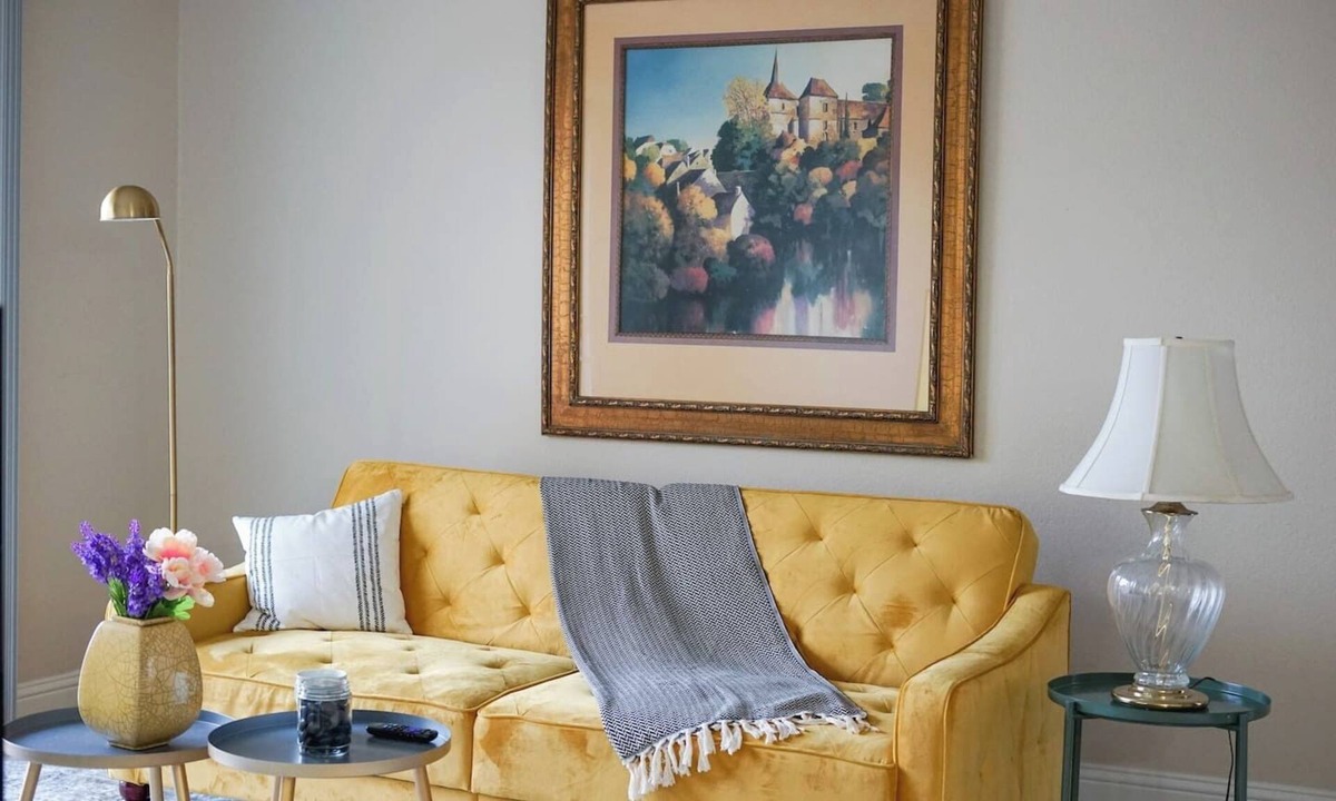 Oklahoma City Apartment | Sleepover | Enchanting 1BD/1BA + Balcony - OKC
