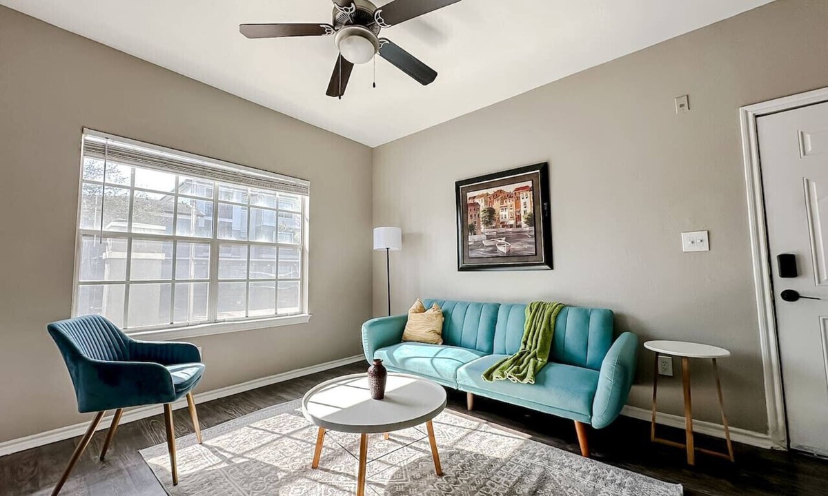 South Side Apartment | Sleepover | Impressive 1BD/1BA Gym- Corpus Christi