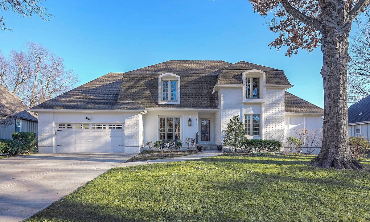 Prairie Village House | Sleeps 12-WELCOME WORLD CUP FANS