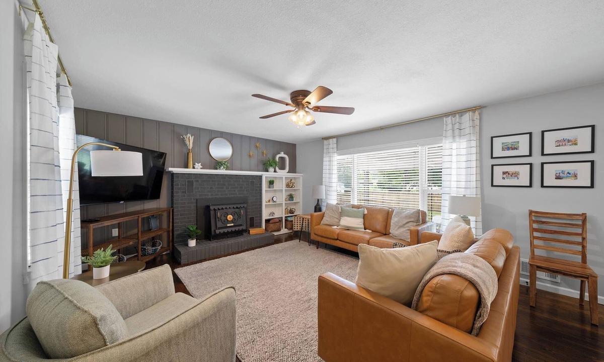 Lee's Summit House | Sleeps 13 4Bedrooms + Pets OK + Near FIFA