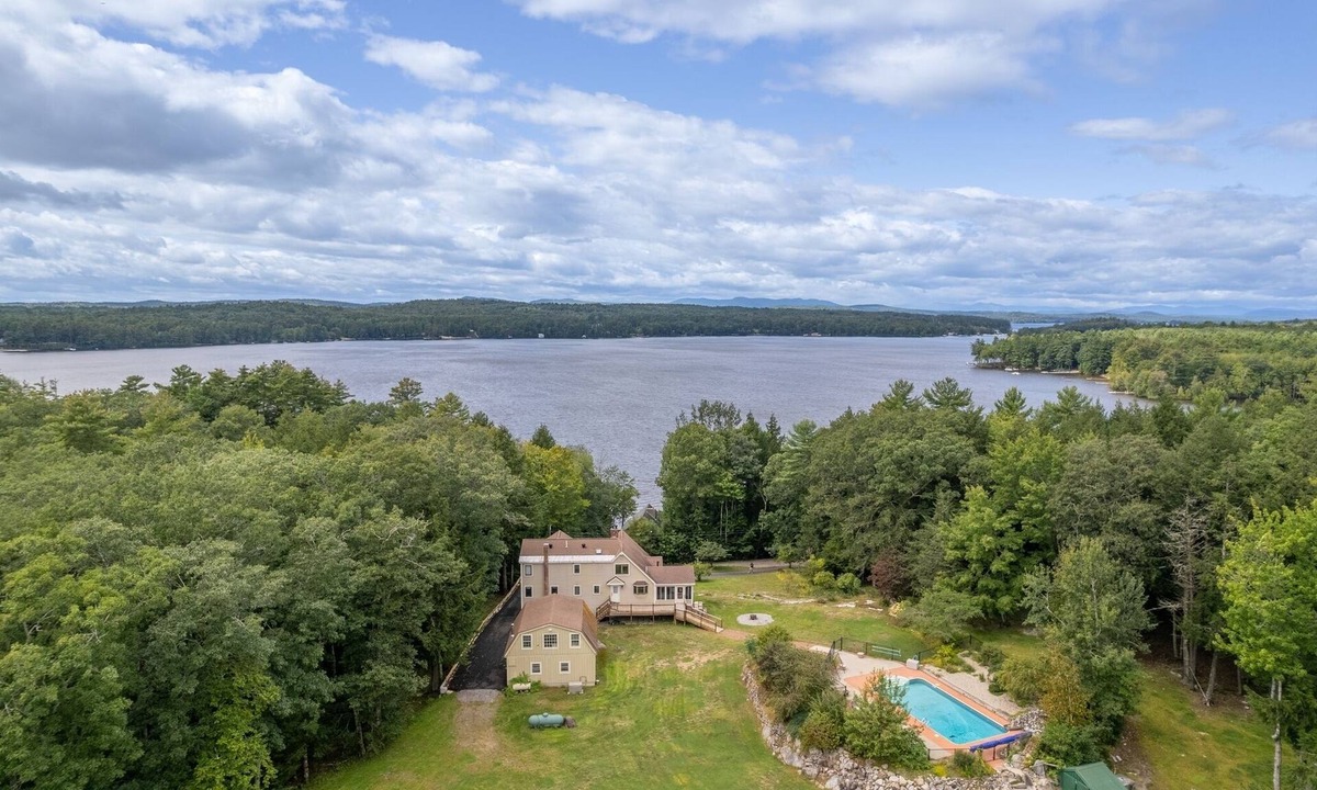 Naples House | SLEEPS 14 WITH INGROUND POOL