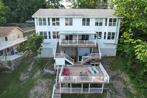 Sunrise Beach House | Sleeps 30! Decks, Docks & Lake Life!