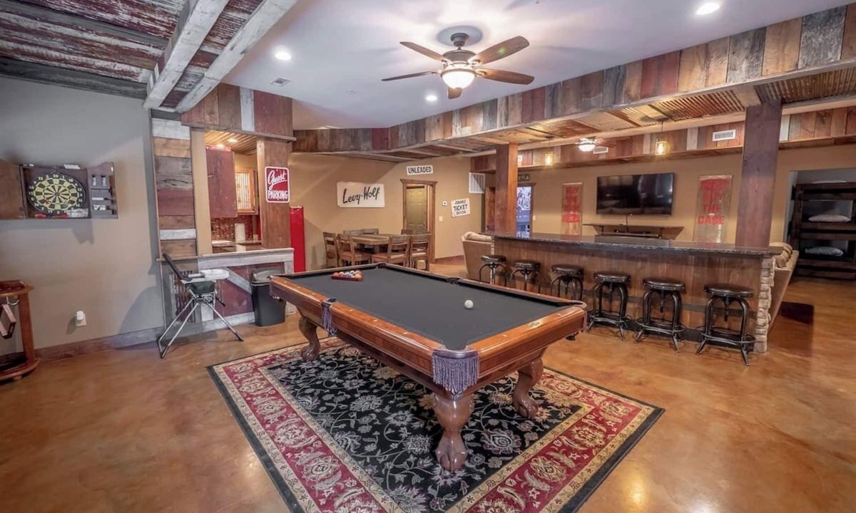 Big Cedars House | Sleeps 30 Theater Game Room Big Cedar Area
