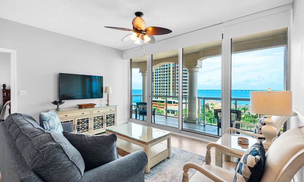 Pensacola Beach Resort | Sleeps 6-Stunning Bay Views-Luxury Resort