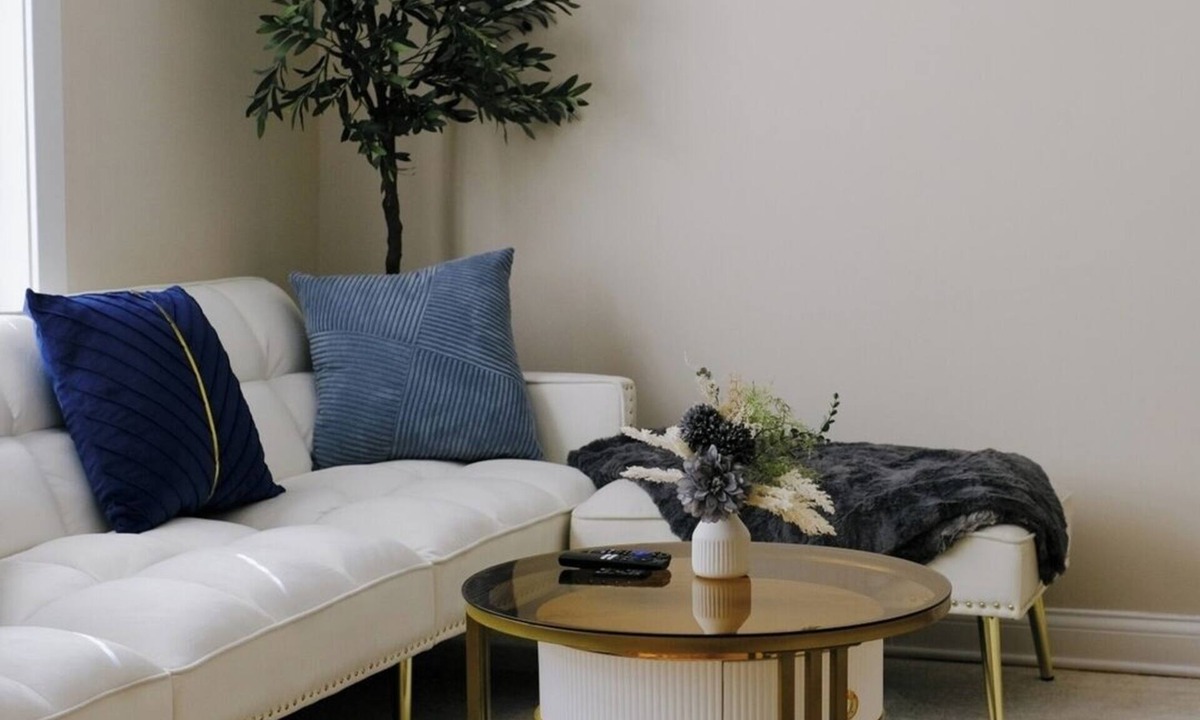 Irving Park East Apartment | Sleeps 7 Huge Projector Designated Workspace