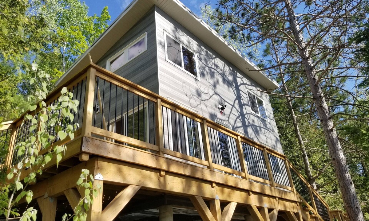 Minden Hills Cottage | Sleepy Pines waterfront cottage