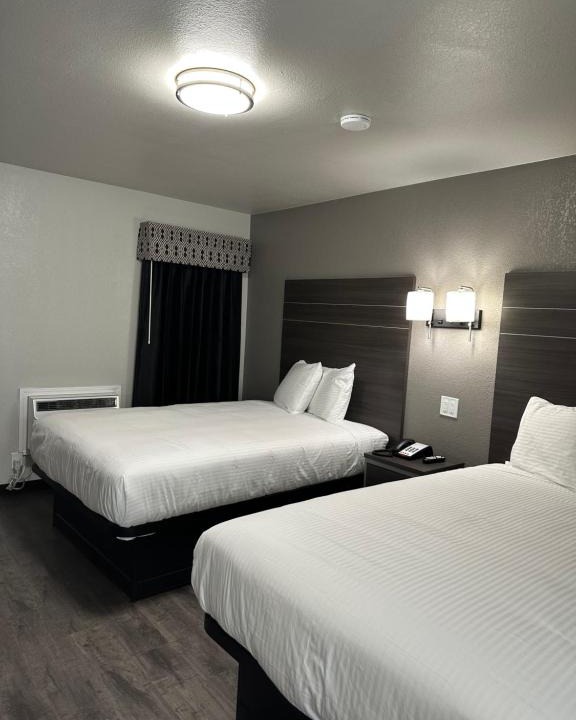 Wagoner Hotel | Sleepy Traveler Motel
