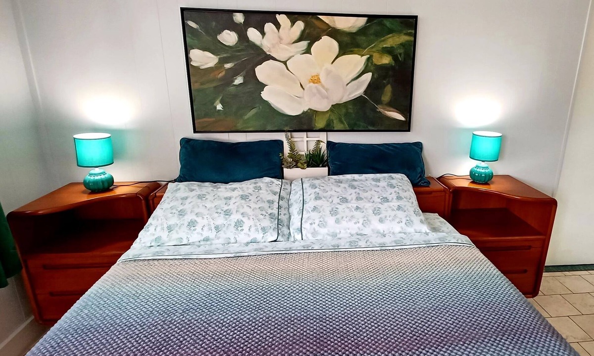 Waialua Condo | Slice of Heaven Studio