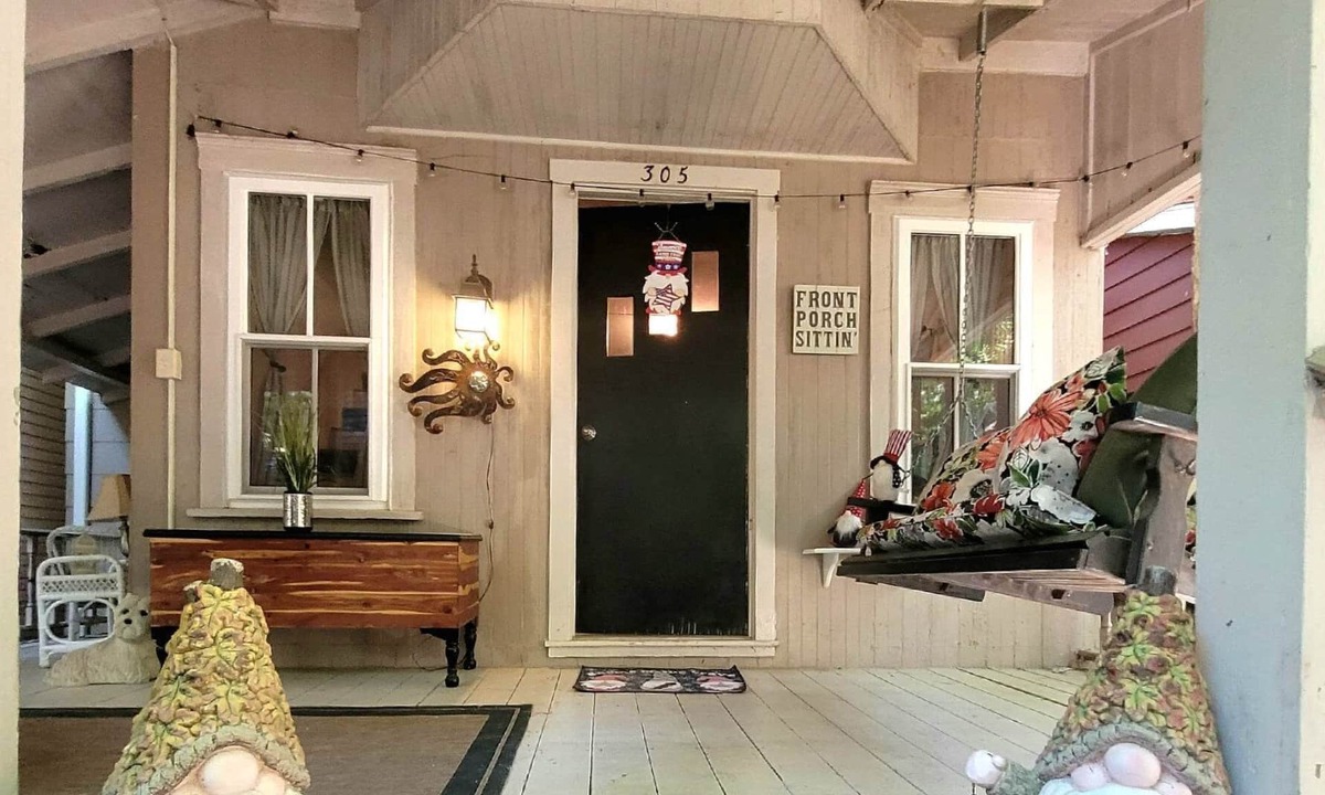 Mount Gretna Heights Cottage | Slice of Heaven