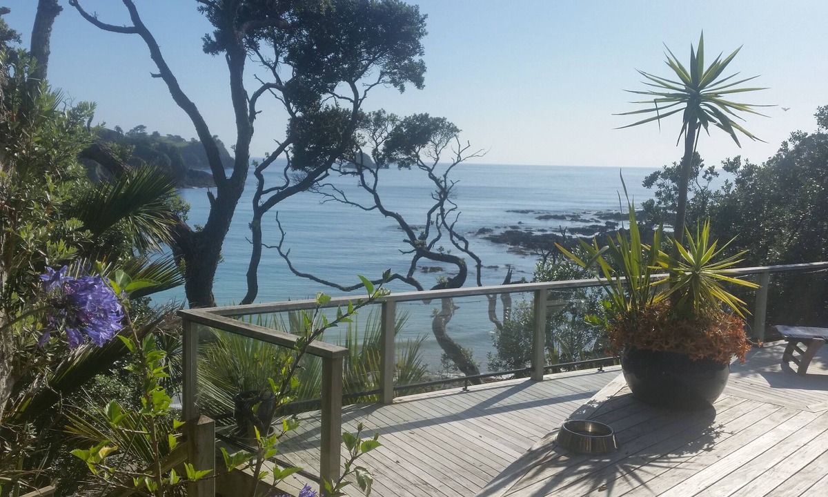 Taiharuru House | Slice of Pacific Paradise