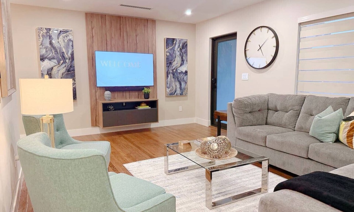 Coral Terrace House | Slice of paradise in Shenley Park
