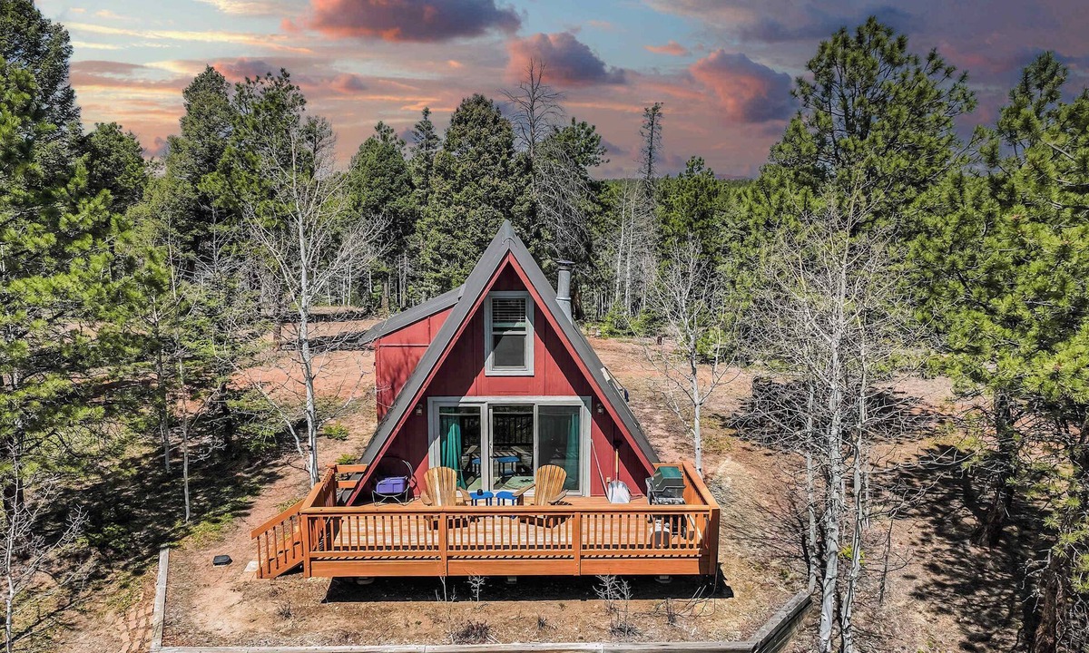 Divide House | Sloped Summit! Rustic A-Frame Cabin with Scenic Views