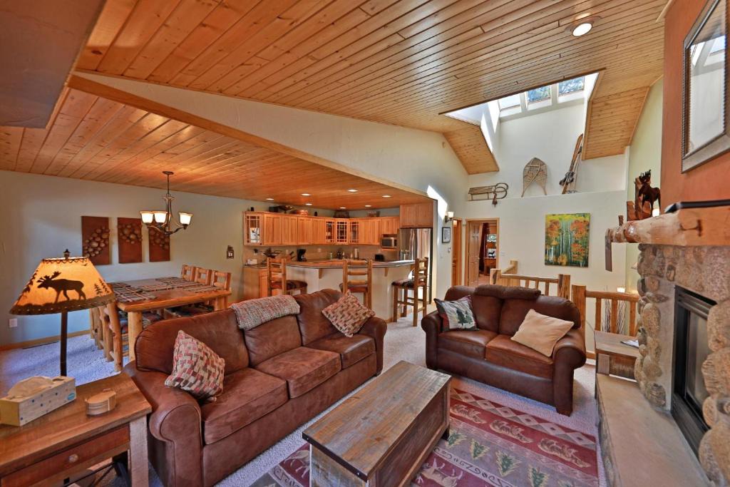 Old Town House | Slopeside 204 Kinney Townhouse