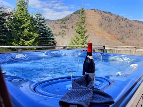 Killington House | SlopeSide Chalet - Pool, Grill, Hot tub, Views