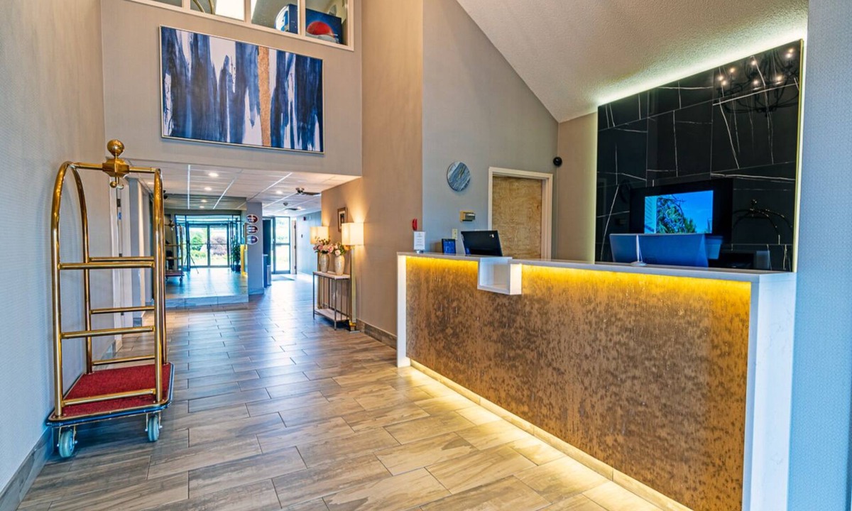 New Minas Hotel | Slumber Inn