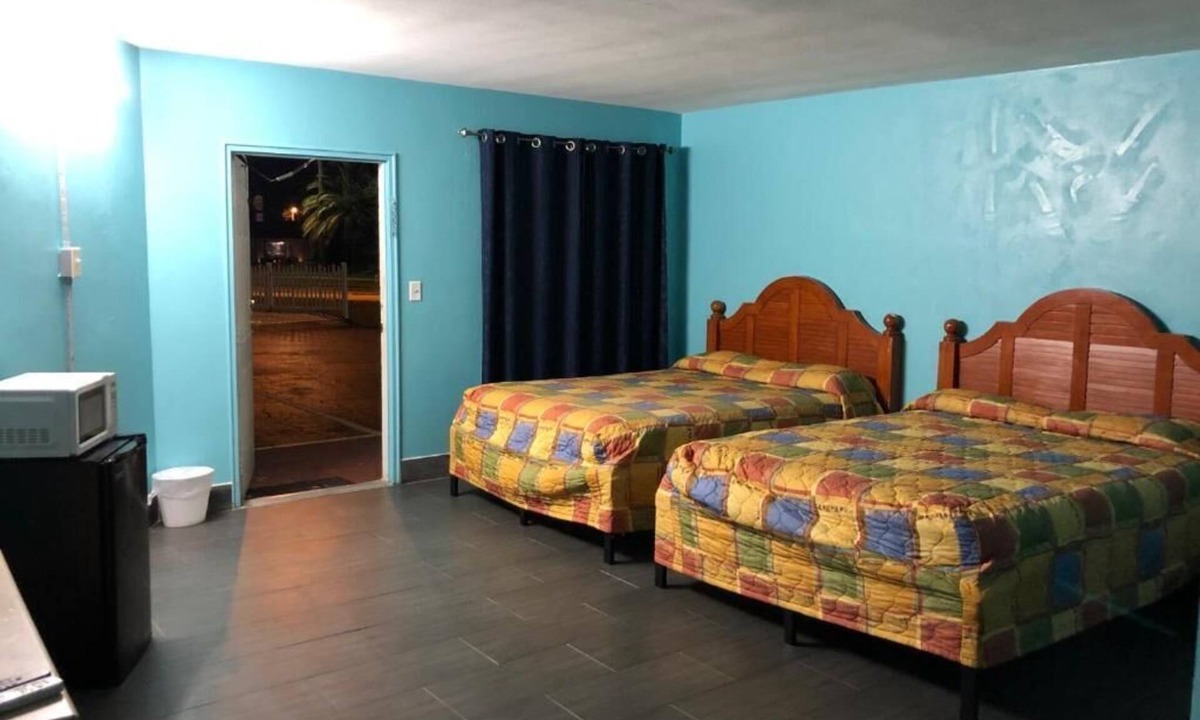 Sanford Hotel | Slumberland Motel