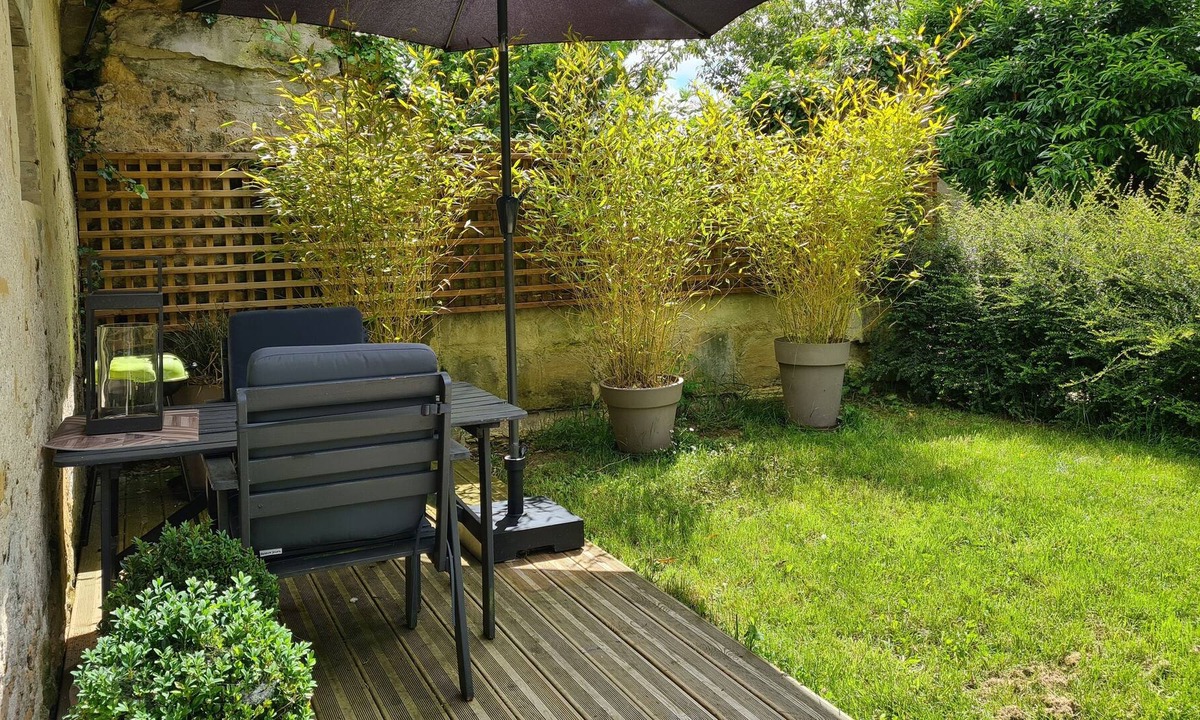 Sainte-Honorine-des-Pertes Cottage | Small house near Omaha Beach