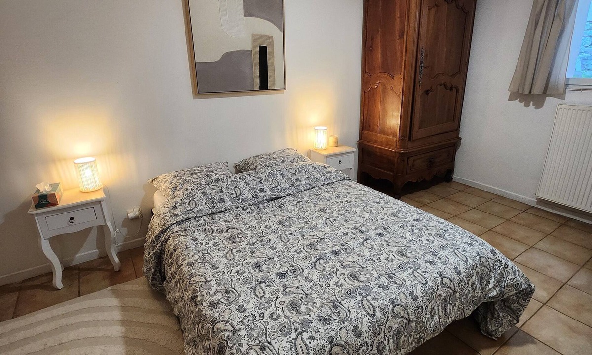 Saint-Benoit House | Small atypical house with terrace 1 20min from Futuroscope.