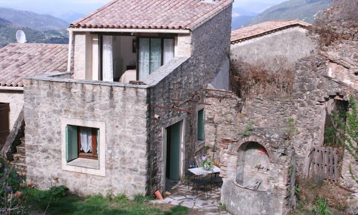 Saint-Laurent-le-Minier House | Small cottage in an old warm and pleasant Cevennes house