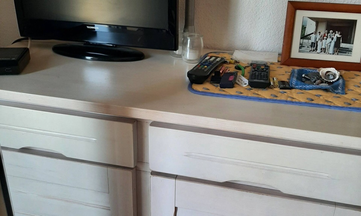 Eyguieres House | Small, comfortable house in a private residence.